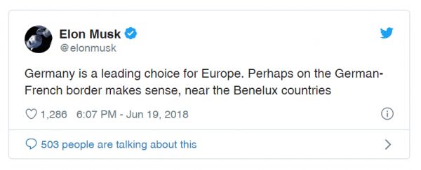 特斯拉进柏林,一龙笑嘻嘻