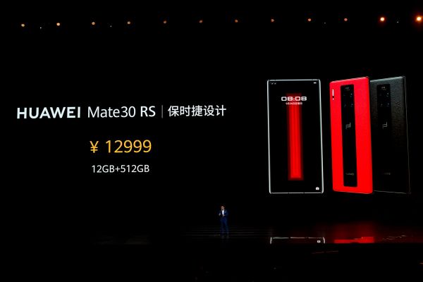 营销观察 | 保时捷跑车高攀不起，保时捷设计的华为手机考虑一下？