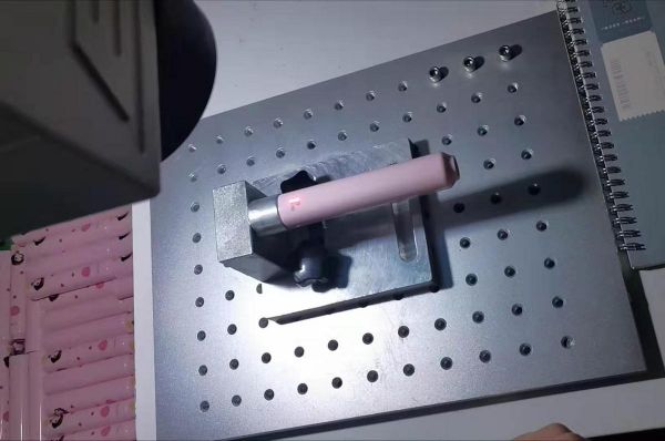 焦点分析丨京东也开始9块9包邮,是对拼多多有执念还是对工厂有执念