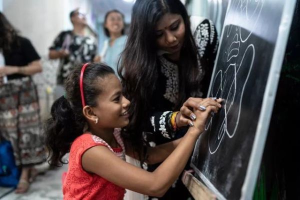 印度“网红村”，中国制造