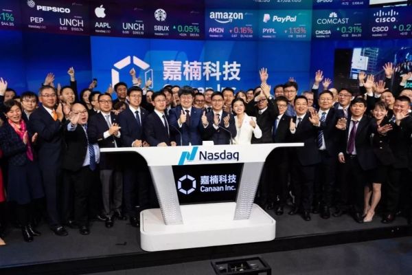 我29岁退学创业,36岁站上纳斯达克