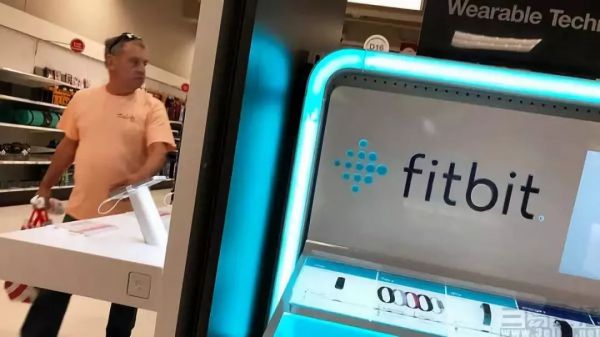 在整合Fibit与Wear OS前,谷歌先得考虑留住用户