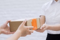 争议“无货源”电商靠复制就能赚钱？