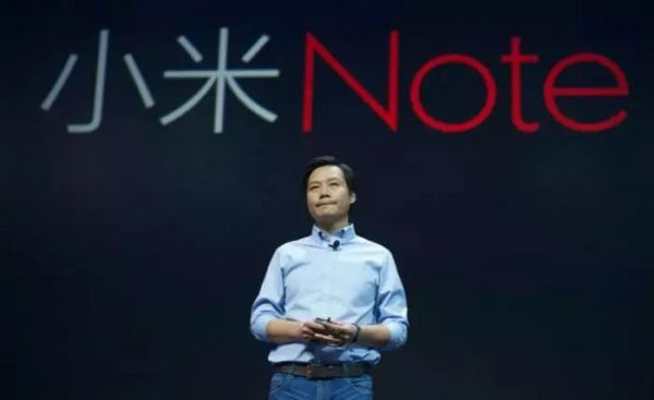 黎万强二进二出与雷军的两次自救