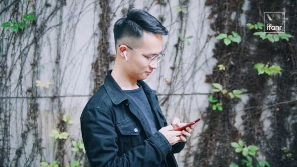 AirPods 成为抢手货，但人们还是不爱 Siri