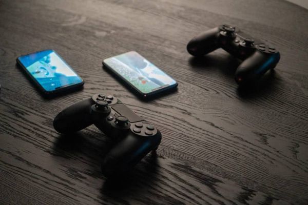 苹果公布2019精选应用和游戏:华裔开发者带队拿下精选游戏大奖