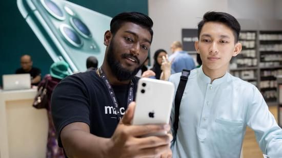 科技神回复丨苹果或将每半年发布一次新iPhone,我的钱包不允许