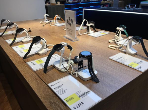 智能手表市场调查:风口过后一地鸡毛