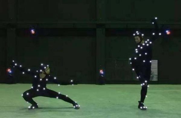 这届年轻人爱换“QQ秀”的中二病还能治好吗?