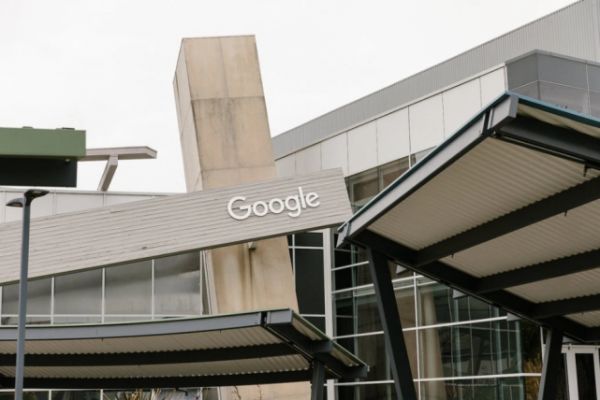 佩奇和布林激流勇退,创始人为何与谷歌渐行渐远?