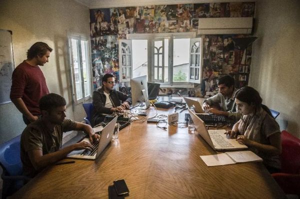 “离经叛道”的阿拉伯青年:追随中国公司,拓荒中东互联网时代