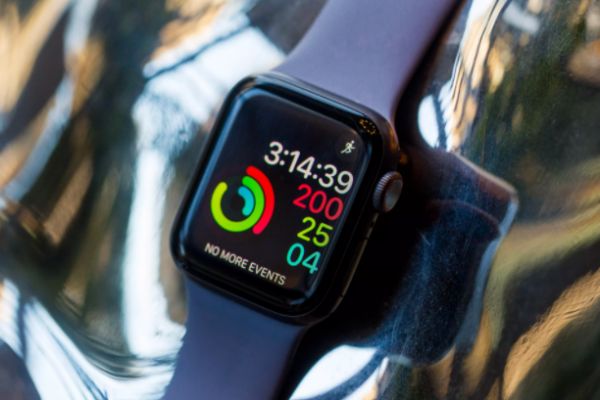 可穿戴设备因智能耳机而咸鱼翻身?