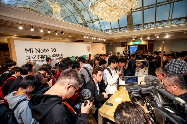 小米东渡，投石问路