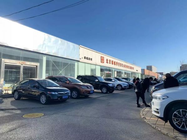 二手车贩不愿收新能源车,市场不稳一天一个价