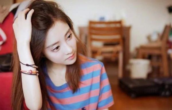 B站正式签约冯提莫,斗鱼虎牙的最大竞争者来了?