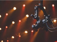 “喜提”前斗鱼一姐冯提莫，B站的转型之路要怎么走