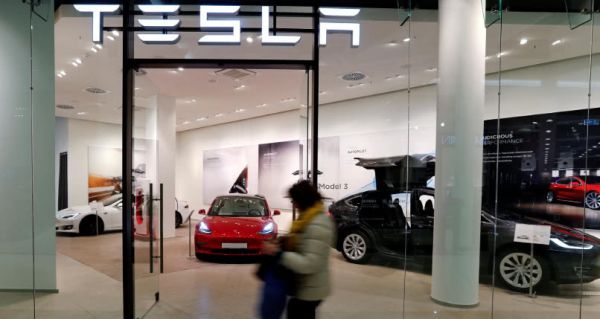 特斯拉推出“圣诞功能升级包”,展开年底最后交付大冲刺