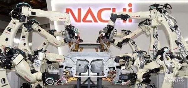 东京机器人展:16家中国公司踢馆,还有专门的微信导览