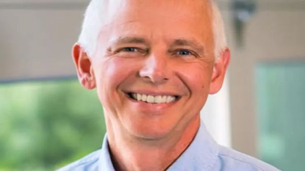 创始人被赶出公司后命运几何?乔布斯卷土重来,多数销声匿迹