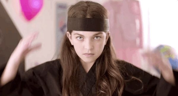 CES又出沙雕产品:AI找蚊子,只管找不管拍,售价高达1200,官网:可以让狗子帮你拍