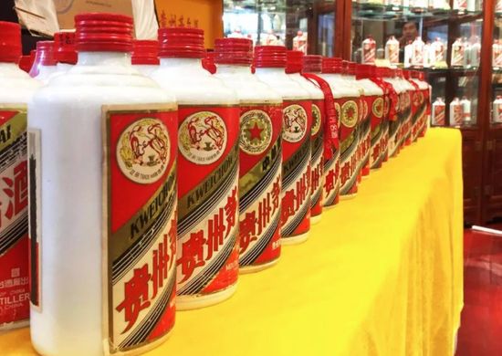 天猫超市：春节期间1499元53度飞天茅台加量发售