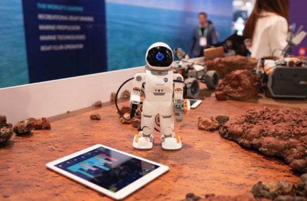 通过CES2020,我们看到了四个教育科技新方向