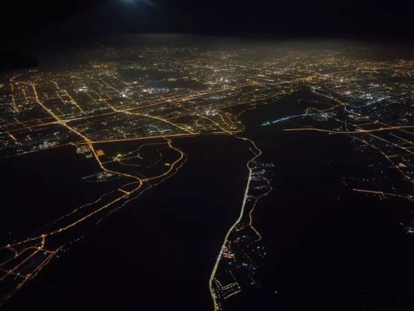 手机拍照中的像素合成技术，从噱头到杀手锏