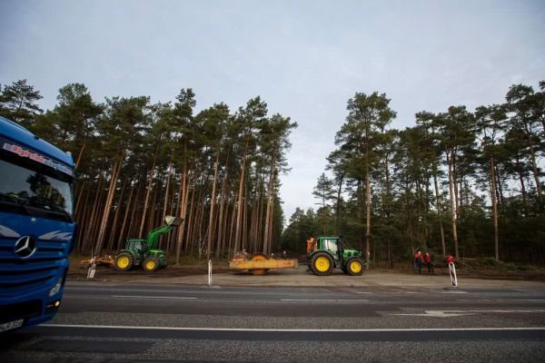 深入敌后的特斯拉,能复制上海超级工厂的成功吗?