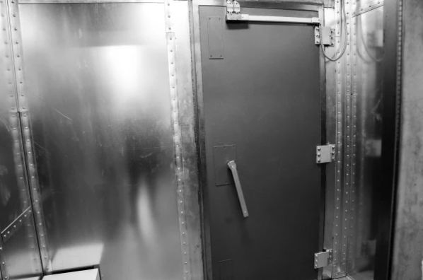 美检方硬刚苹果,花1000万美元建实验室破解iPhone