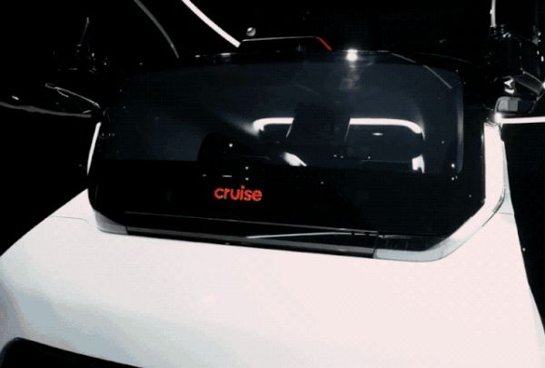 首款量产无人车来了，本田通用联手打造，车内真没方向盘