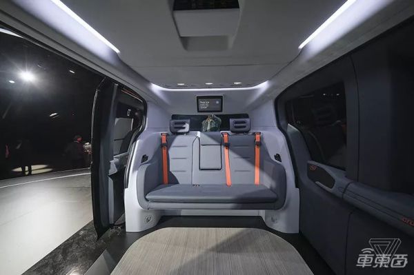 首款量产无人车来了，本田通用联手打造，车内真没方向盘