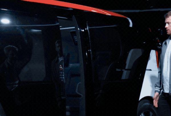 首款量产无人车来了，本田通用联手打造，车内真没方向盘