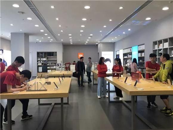 手机厂商难越寒冬