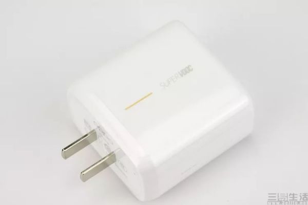 欧盟强行统一充电头:苦了厂商,害了消费者?