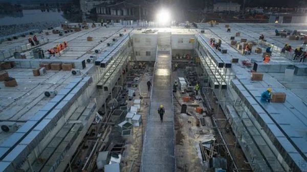 宅在家里的你,可能错过了海外的一场隐私大戏