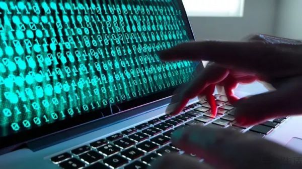 宅在家里的你,可能错过了海外的一场隐私大戏