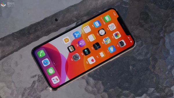 苹果新专利曝光,打算入局折叠屏市场