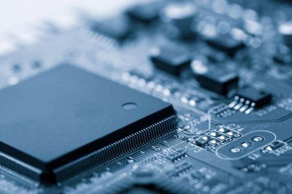 Q2营收同比下降4% ,路由器巨头思科交不上及格成绩单?