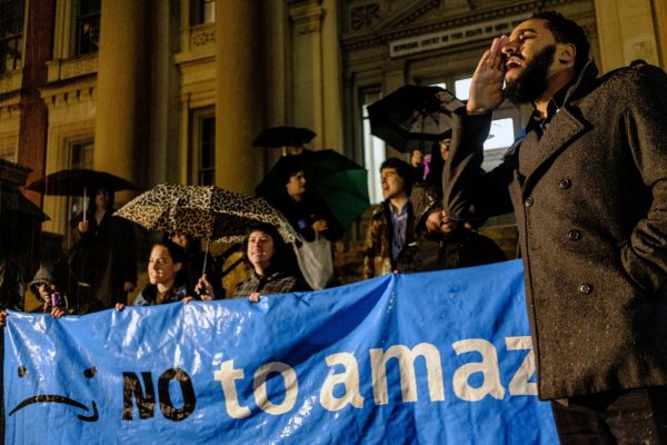 亚马逊第二总部“惨败”的幕后故事：一切源自贝索斯对马斯克的妒忌