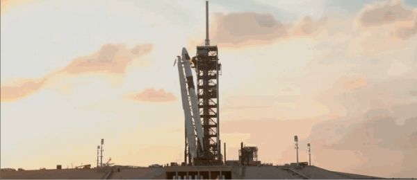 最前线 | 马斯克的火星梦更近了,SpaceX将于5月7日载人首飞