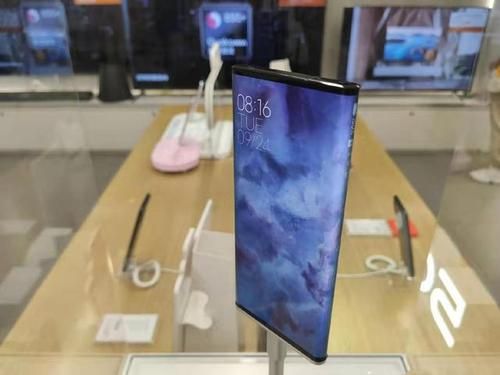 2020手机开局:激进、升级、离场成为关键词