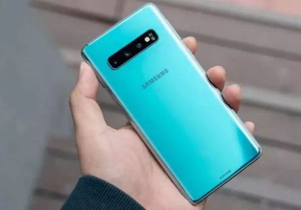 三星S20:帝国最后的荣耀与挣扎?