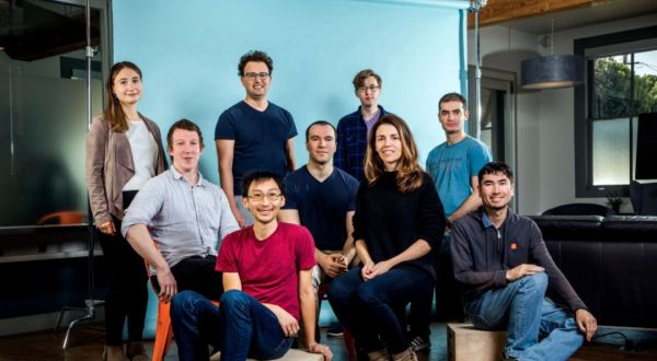 MIT万字报道:竞争压力裹挟下的OpenAI,理想如何安置?