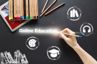 疫情下的网络教学：网课对部分农村地区“太难了”