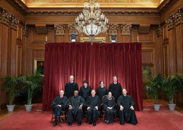 88 亿罚金：谷歌与甲骨文十年恩怨，最高法院下月将庭审