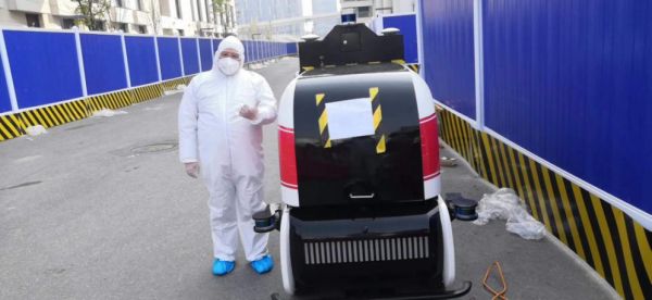 超级观点 | 方舱医院内,无人车能做什么?