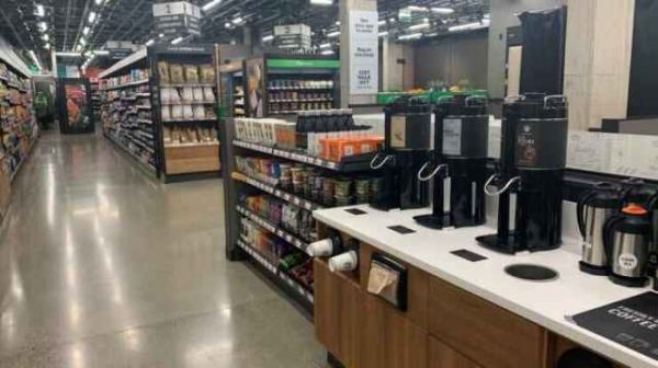 探秘亚马逊首家无人杂货店:库存5000多种商品,酒肉齐全