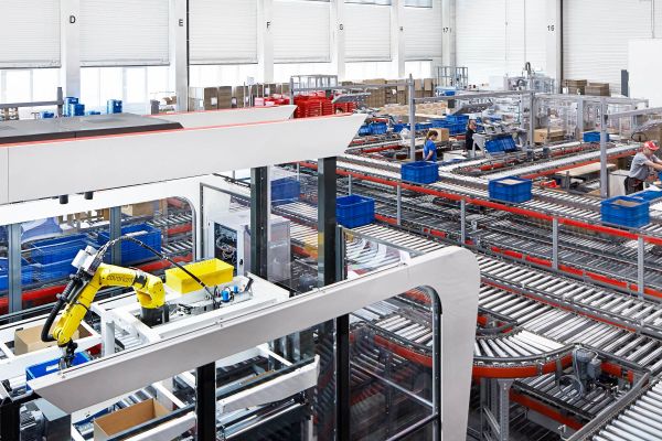 借助人工智能,仓库机器人的技能又提高了