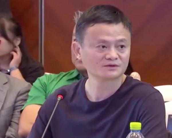 科技神回复 | iPhone摄像头韩国工厂关闭,库克一脸懵逼:好不容易中国开工了韩国的关了