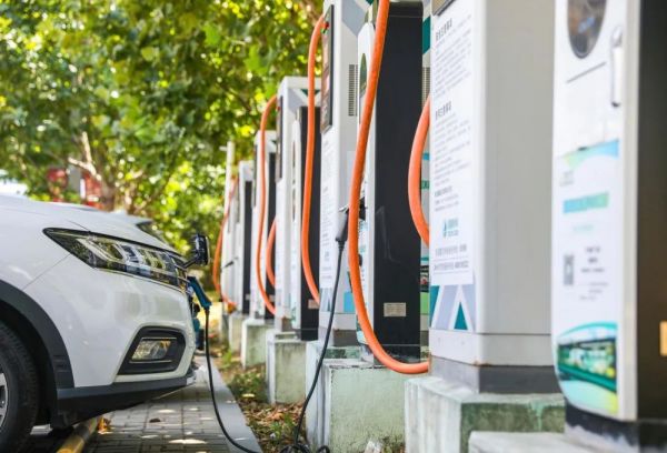 股价犹如过山车，特斯拉的中国故事怎么讲？